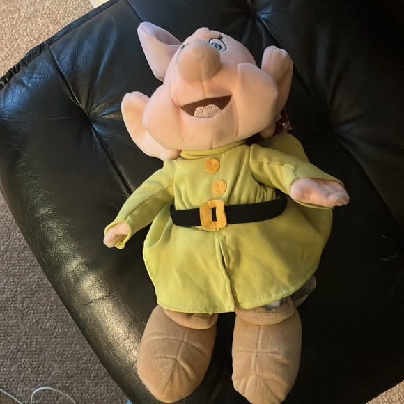 Vintage Disney Stuffed doll Dopey. - Picture 2 of 6